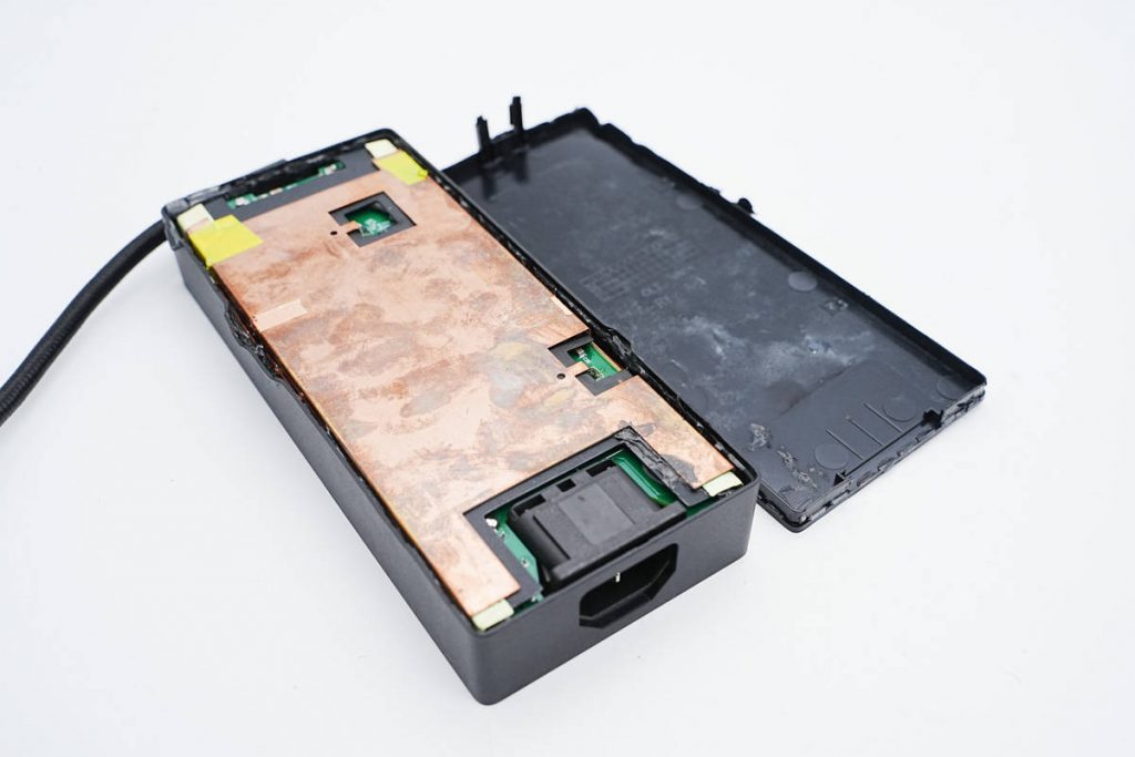 Teardown of Razer Blade 280W GaN Power Adapter (RC30-042)-Chargerlab