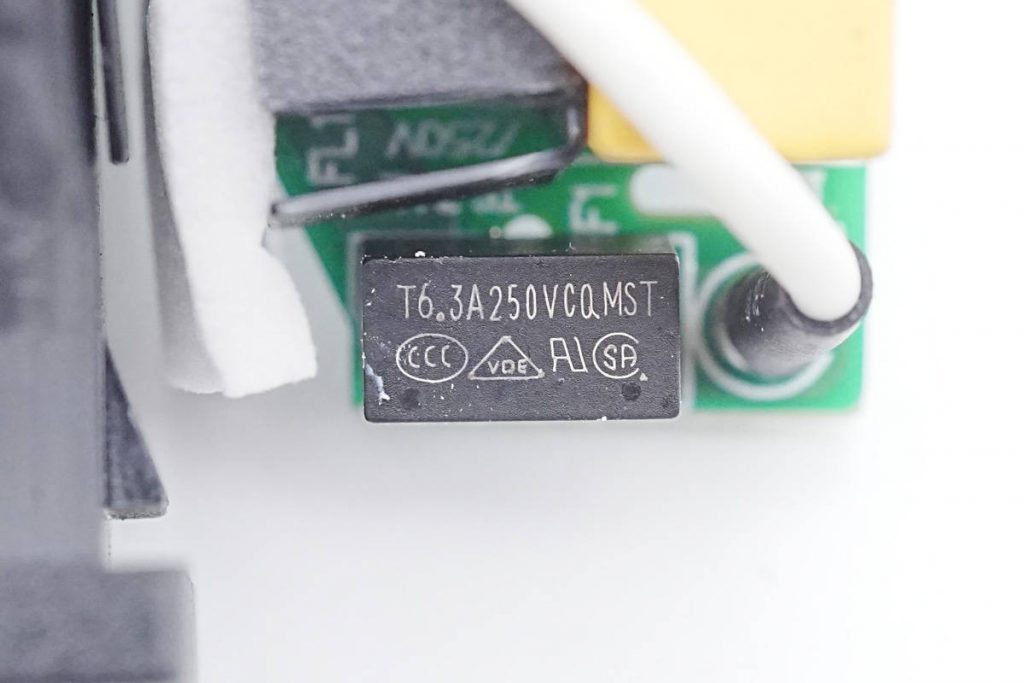 Teardown of Razer Blade 280W GaN Power Adapter (RC30-042)-Chargerlab