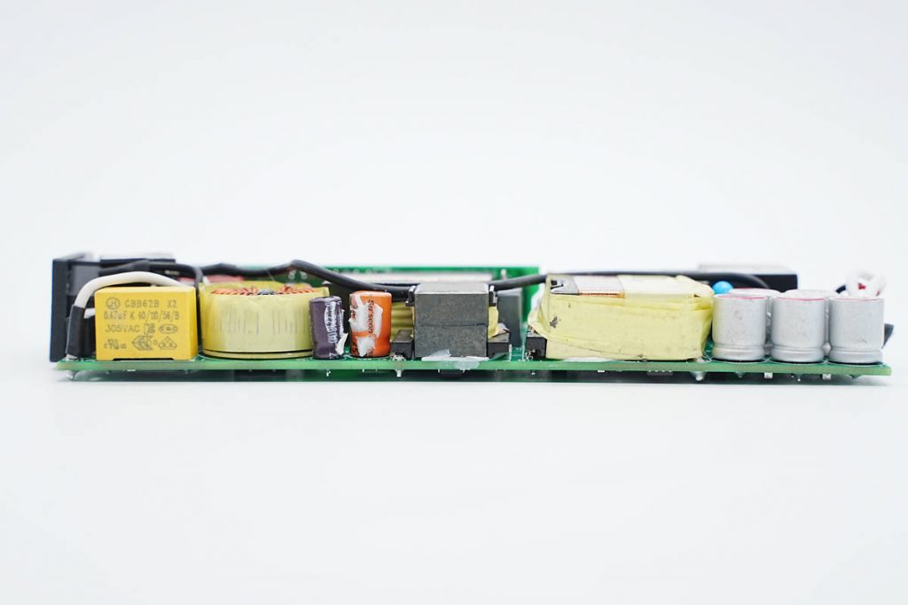 Teardown of Razer Blade 280W GaN Power Adapter (RC30-042)-Chargerlab