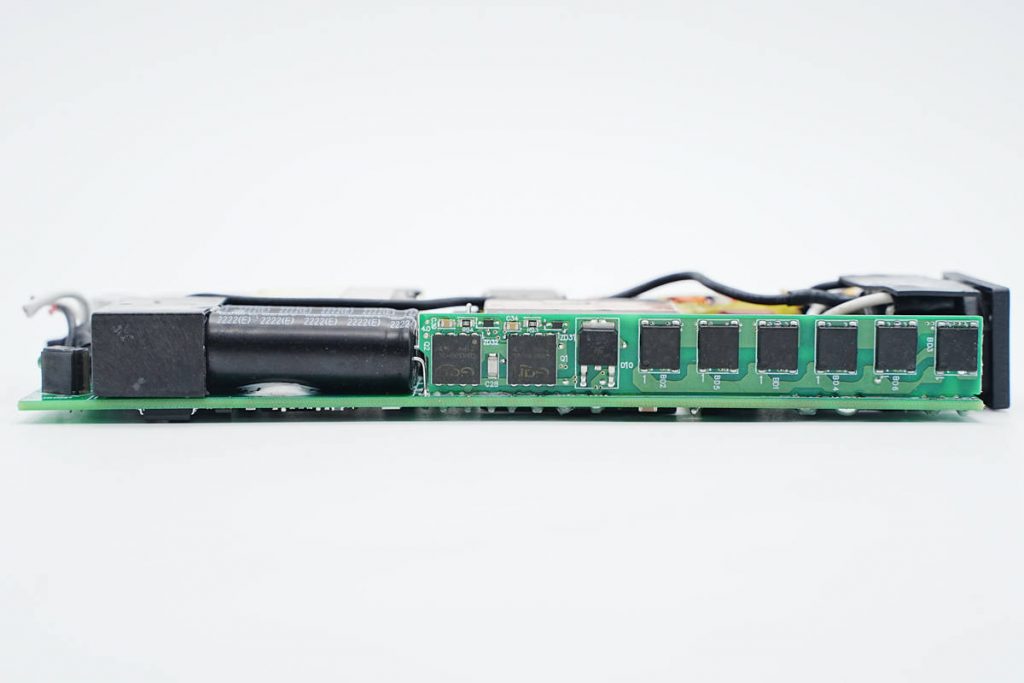 Teardown of Razer Blade 280W GaN Power Adapter (RC30-042)-Chargerlab
