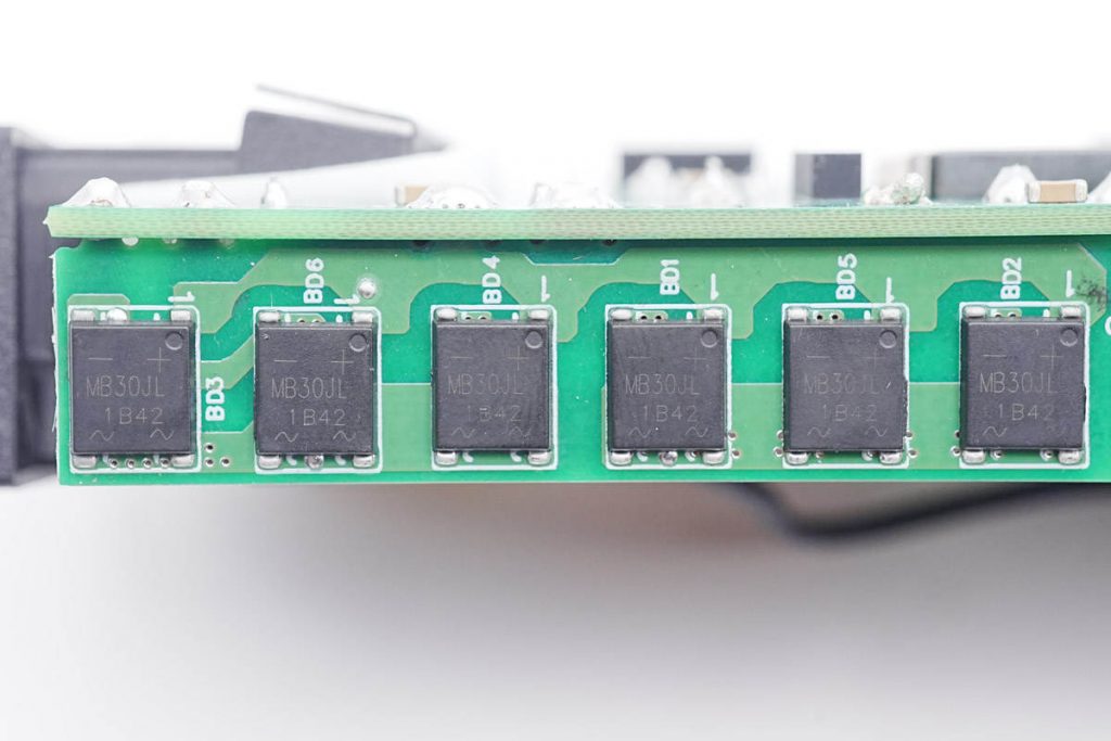 Teardown of Razer Blade 280W GaN Power Adapter (RC30-042)-Chargerlab