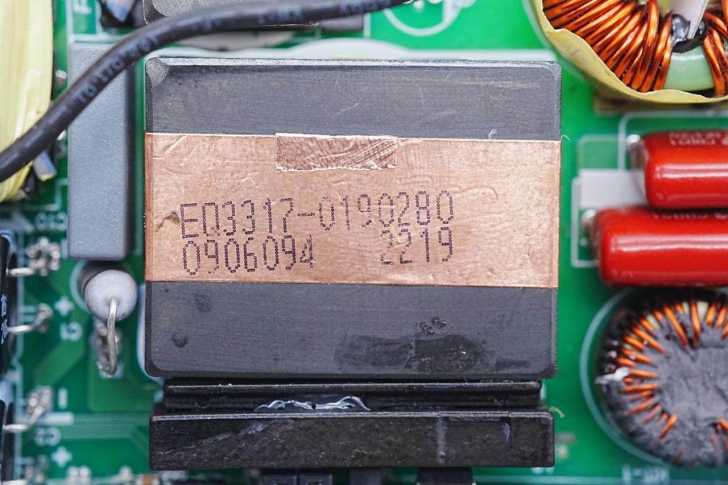 Teardown of Razer Blade 280W GaN Power Adapter (RC30-042)-Chargerlab