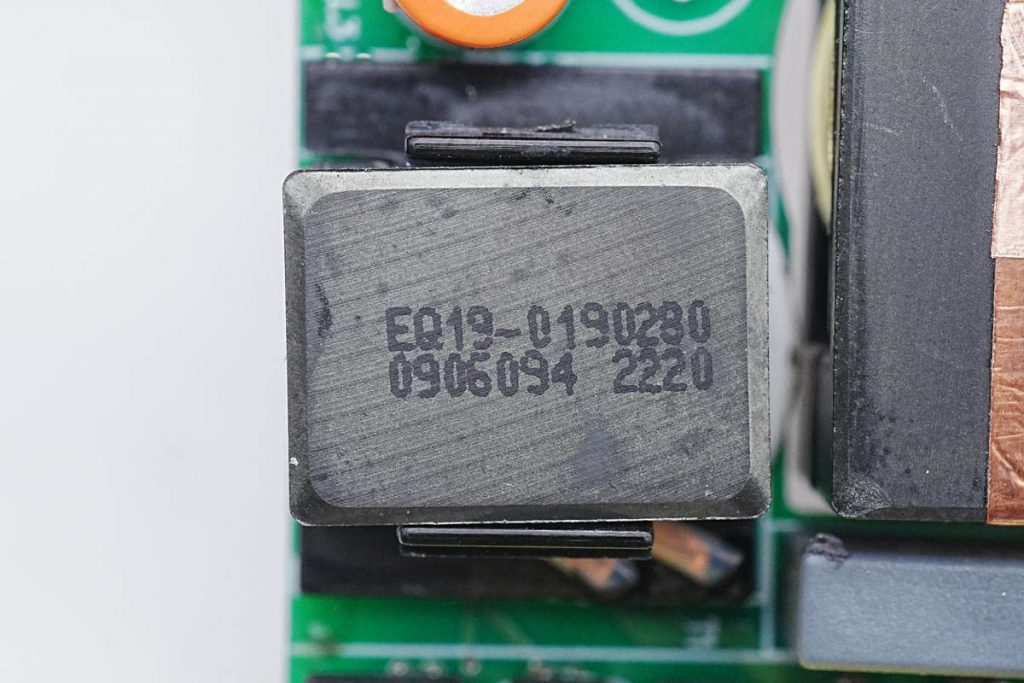 Teardown of Razer Blade 280W GaN Power Adapter (RC30-042)-Chargerlab