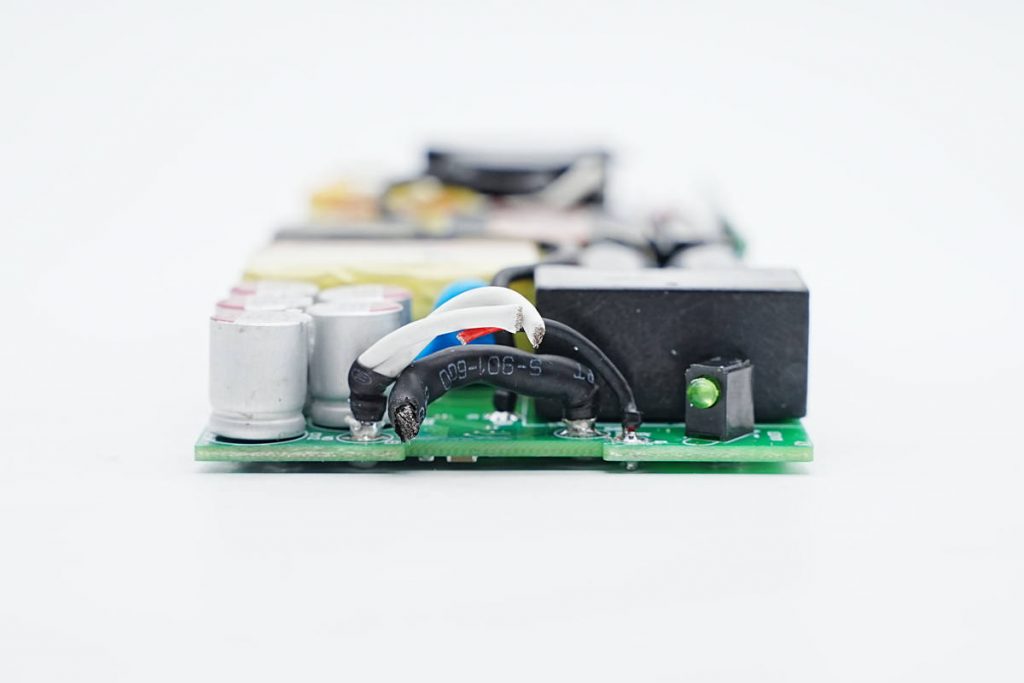 Teardown of Razer Blade 280W GaN Power Adapter (RC30-042)-Chargerlab