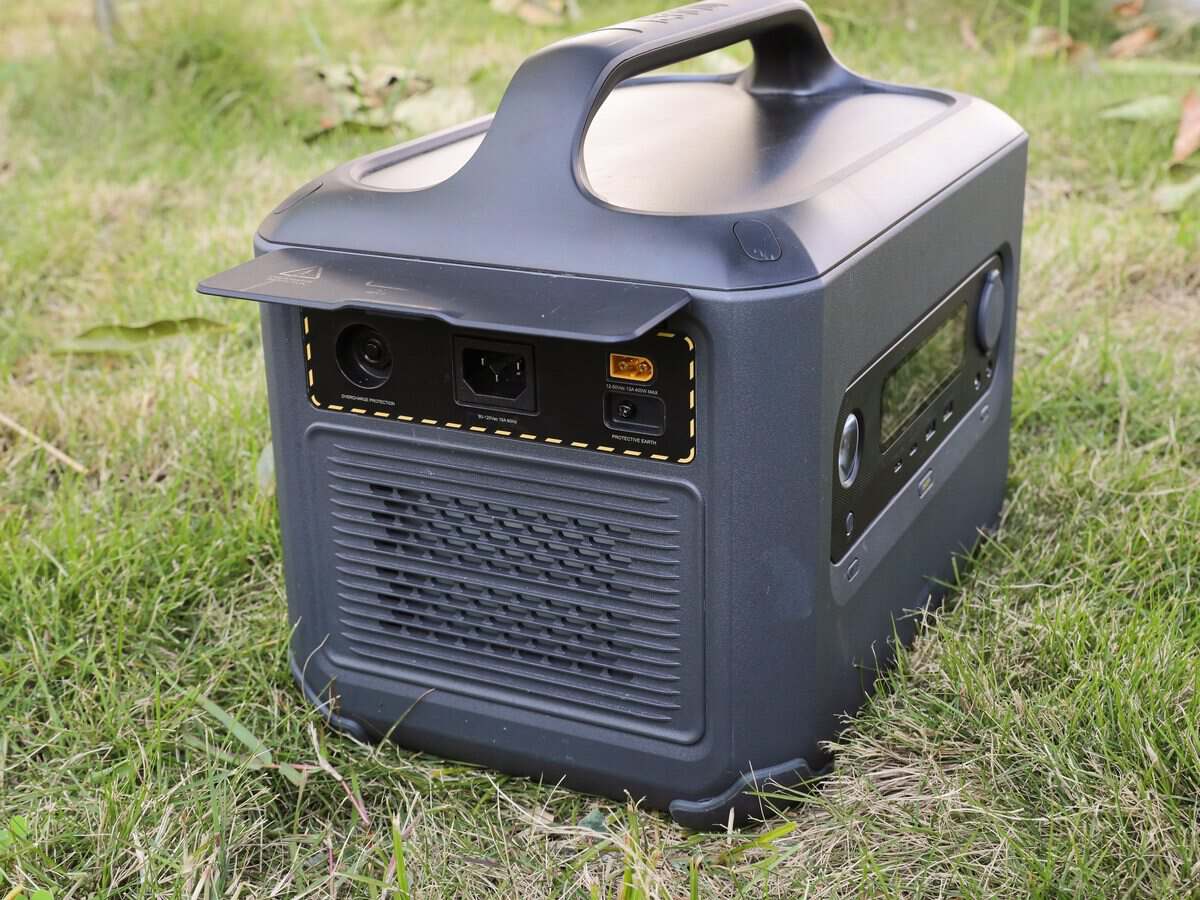 UGREEN Launched PowerRoam 1200 Portable Power Station-Chargerlab
