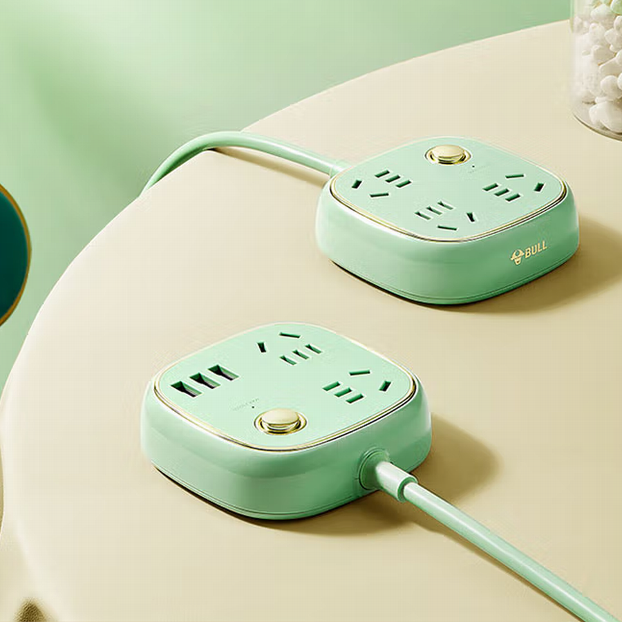 Classic Design | Bull Launched Retro Power Strip-Chargerlab