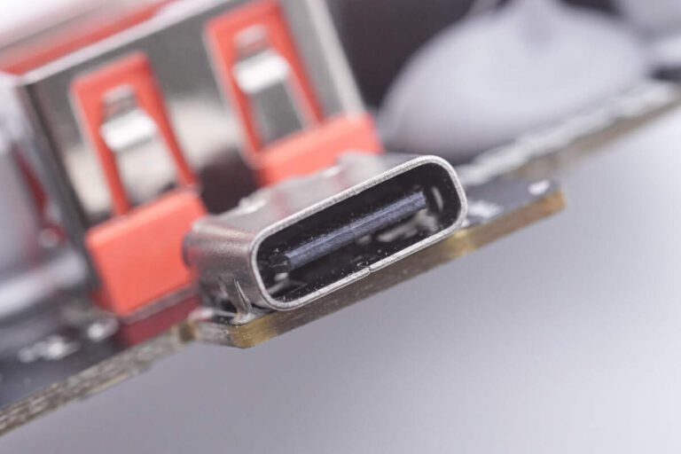 Teardown of Baseus 65W PowerCombo Tower Charging Station With ...