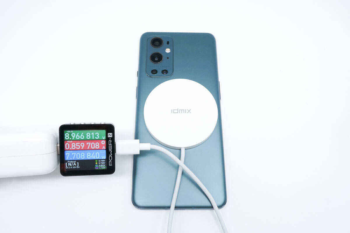 Review of IDMIX 15W Magnetic Wireless Charger-Chargerlab