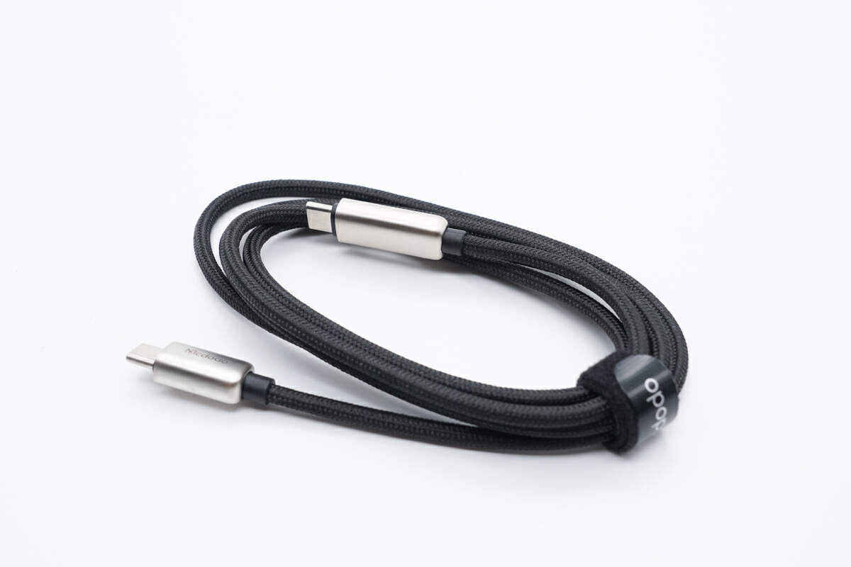 Review of Mcdodo 100W Dual USB-C Fast Charging Cable with LED Display-Chargerlab
