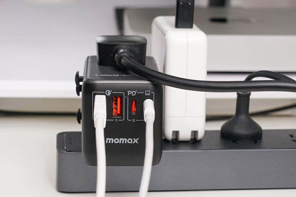 Seamless Charging Worldwide | MOMAX 100W GaN Travel Adapter Experience-Chargerlab