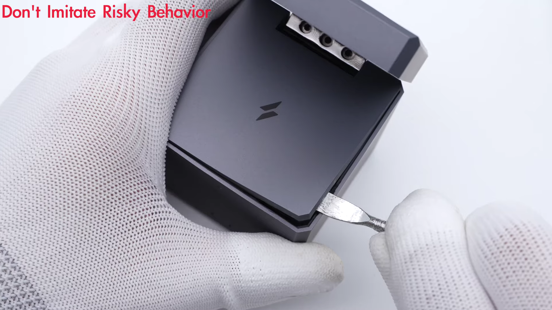 Teardown of Anker 3-in-1 MagSafe Charging Cube (Y1811)-Chargerlab