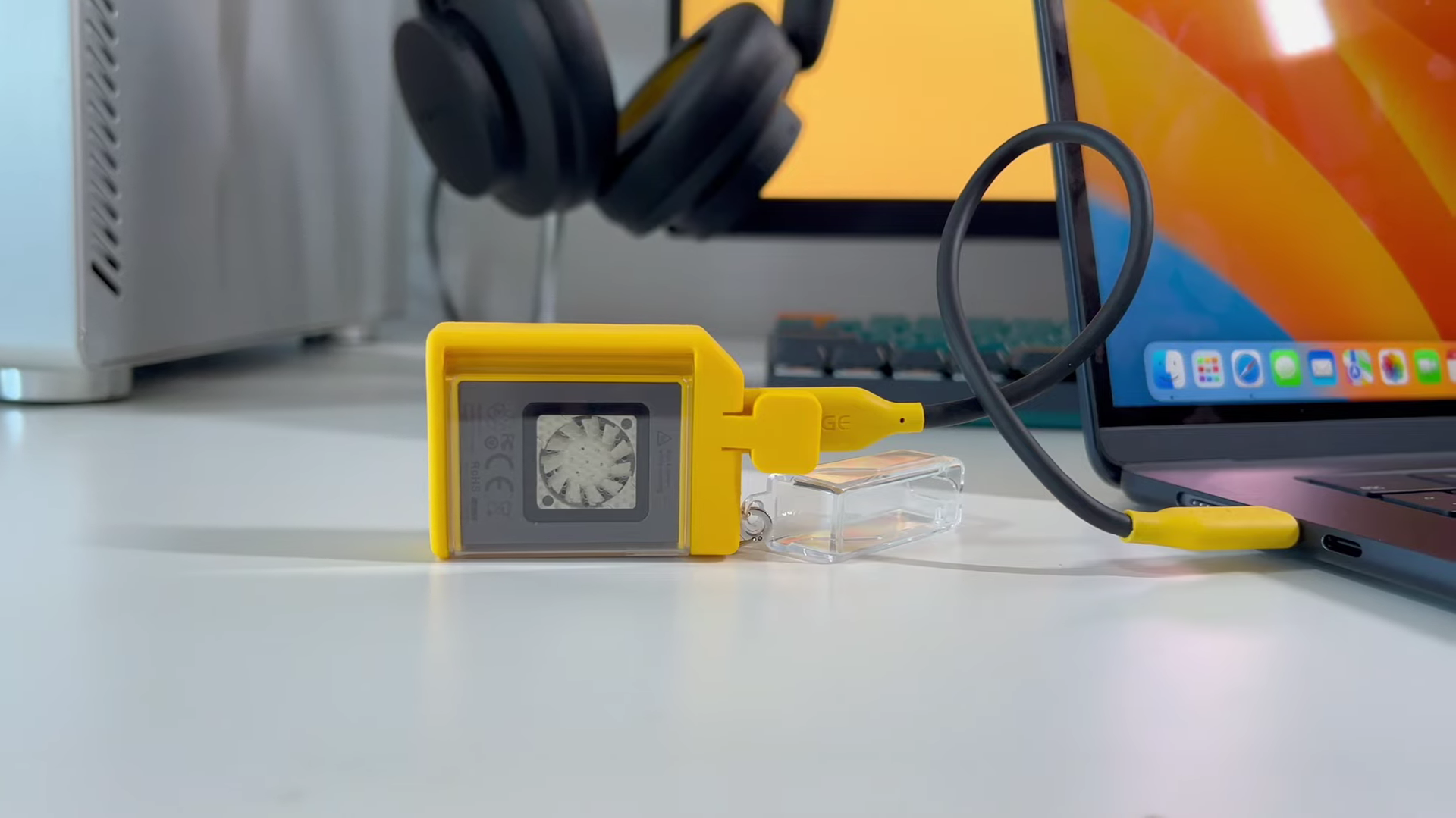 SHARGE Portable SSD Enclosure With Active Cooling Fan-Chargerlab