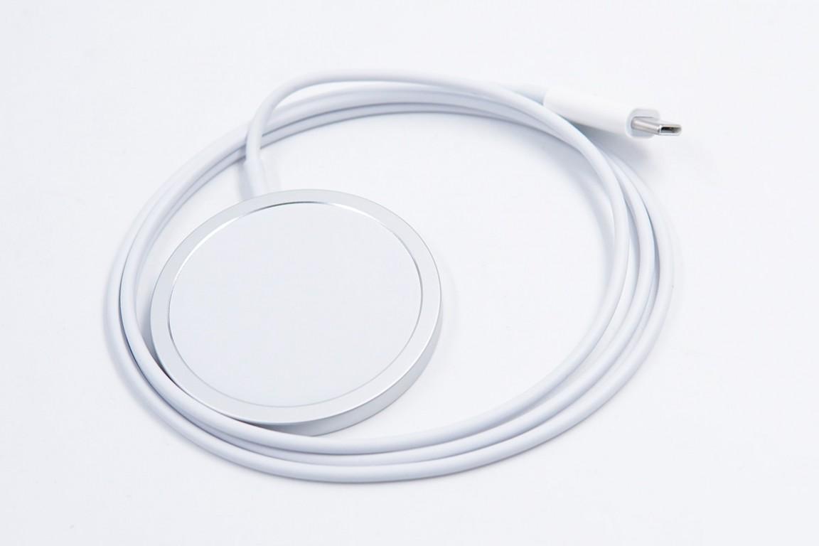 Get Ready for iPhone 15 | A MFM Certified MagSafe Charger Buying Guide-Chargerlab