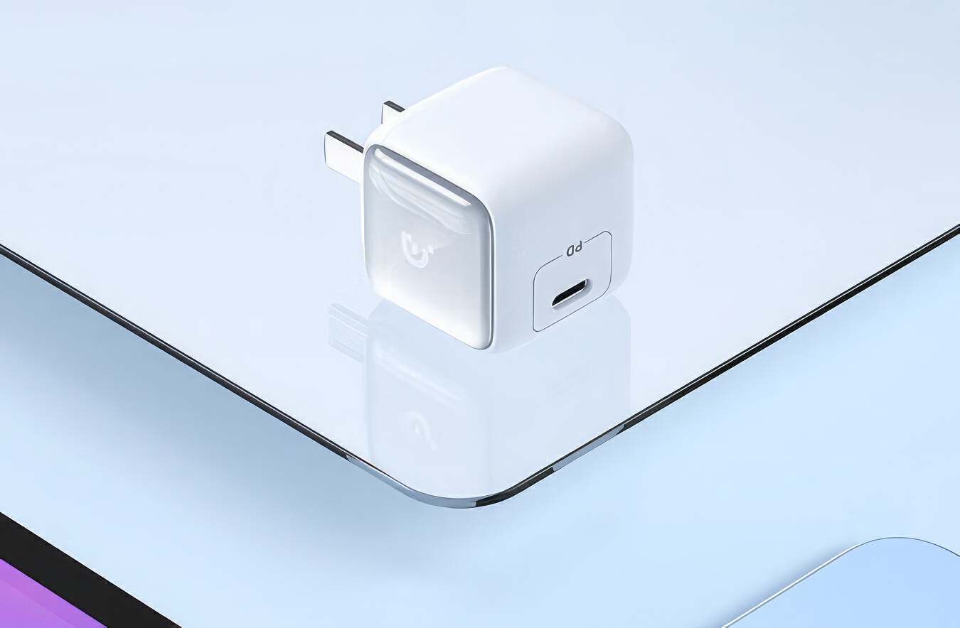 Get the Ultimate PD Fast Charger for iPhone 15 - Order Now!