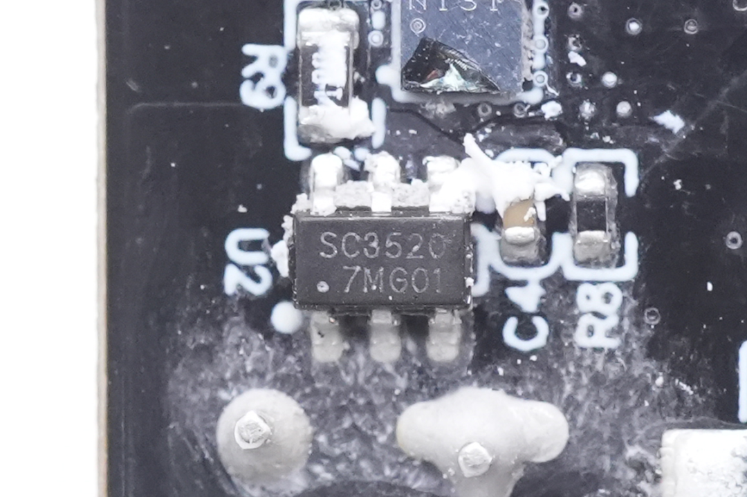 Southchip SC3520 Synchronous Rectifier Controller Adopted by SHARGE Retro 67 Charger-Chargerlab