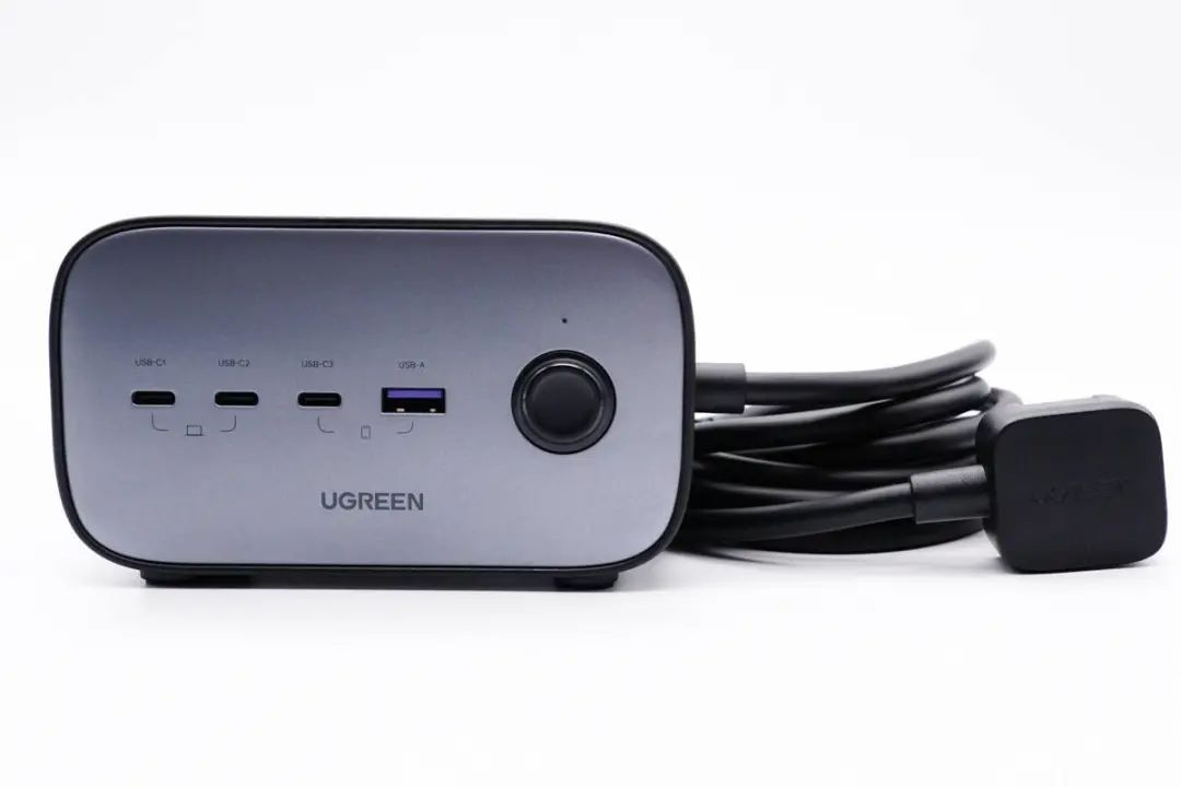 An Ultimate iPhone 15 Accessories Buying Guide: Chargers, Cables, and More-Chargerlab