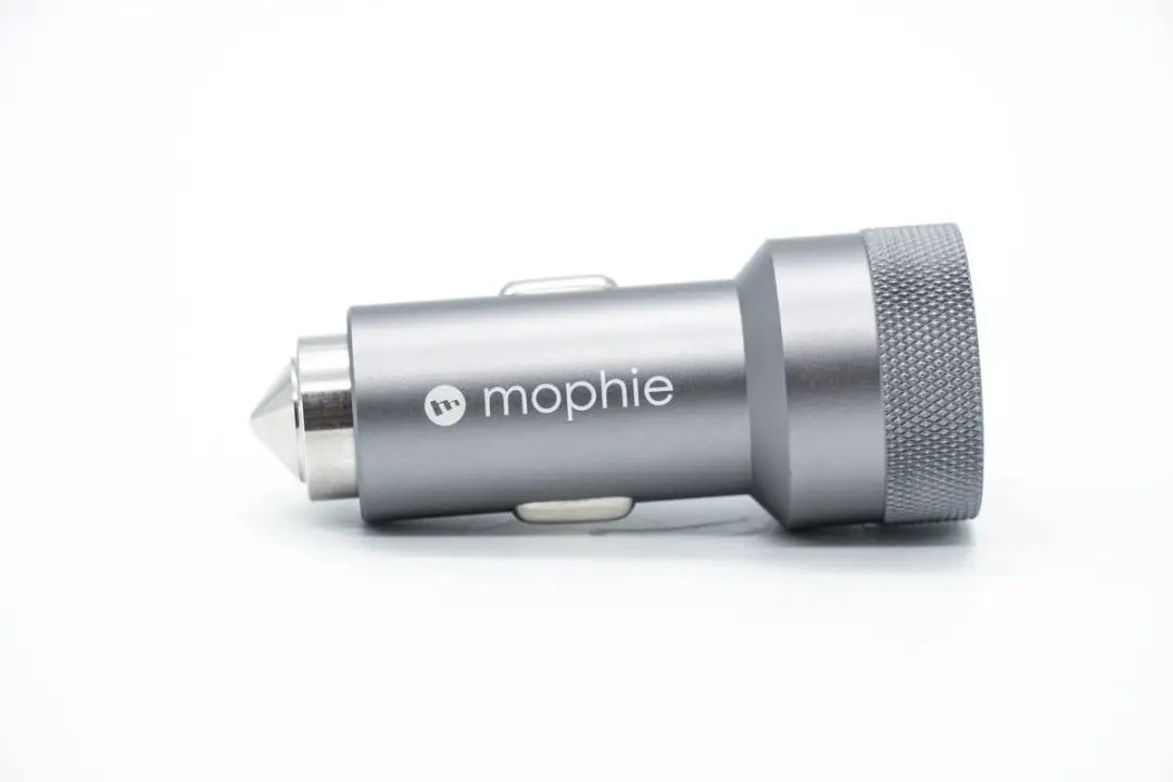 mophie Dual (USB-C/USB-A) 32W PD Car Charger - Apple