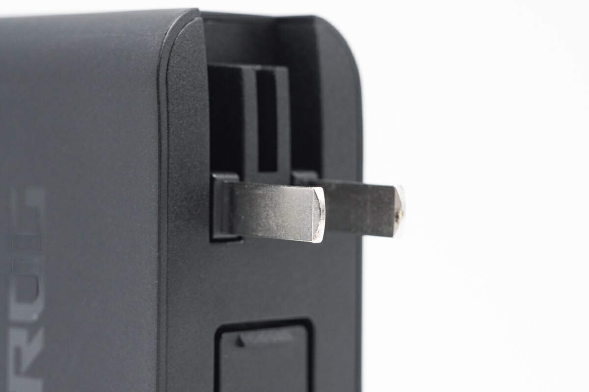 Charging Review of ASUS ROG 65W Gaming Charger Dock-Chargerlab