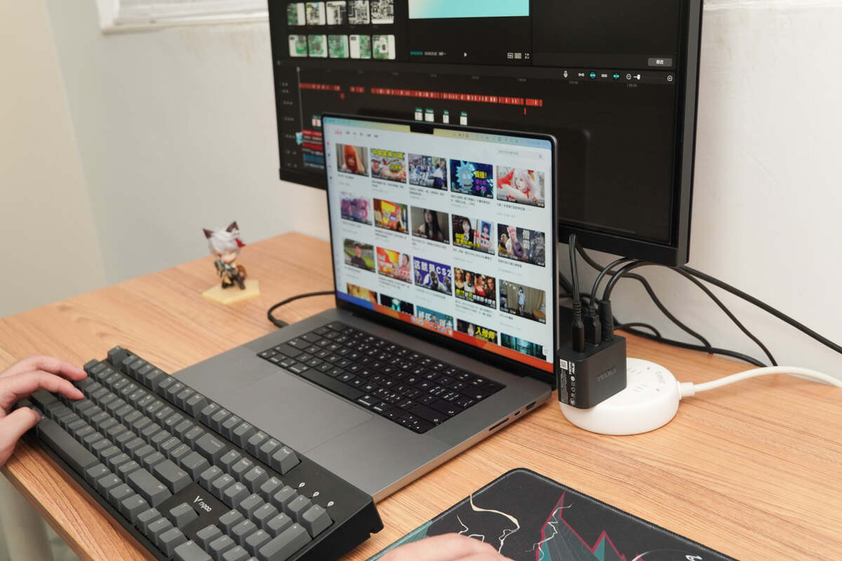 Charging Review of ASUS ROG 65W Gaming Charger Dock-Chargerlab