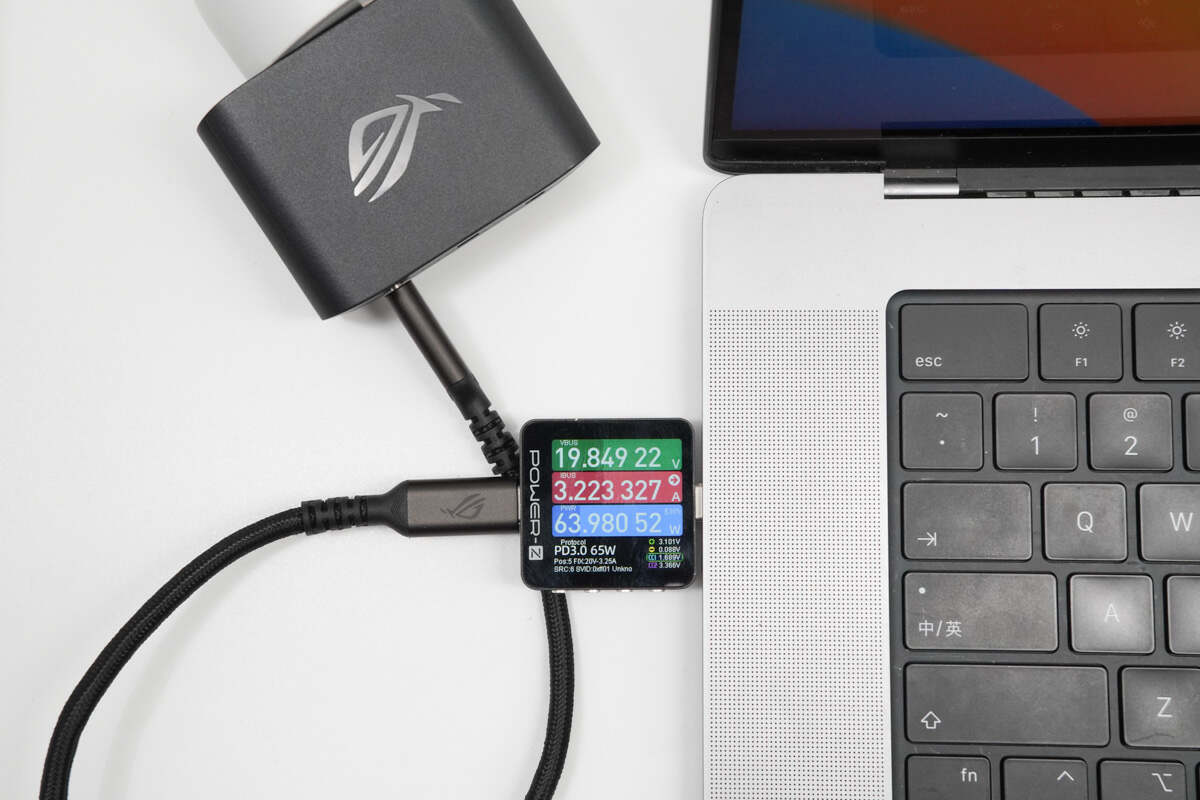Charging Review of ASUS ROG 65W Gaming Charger Dock-Chargerlab