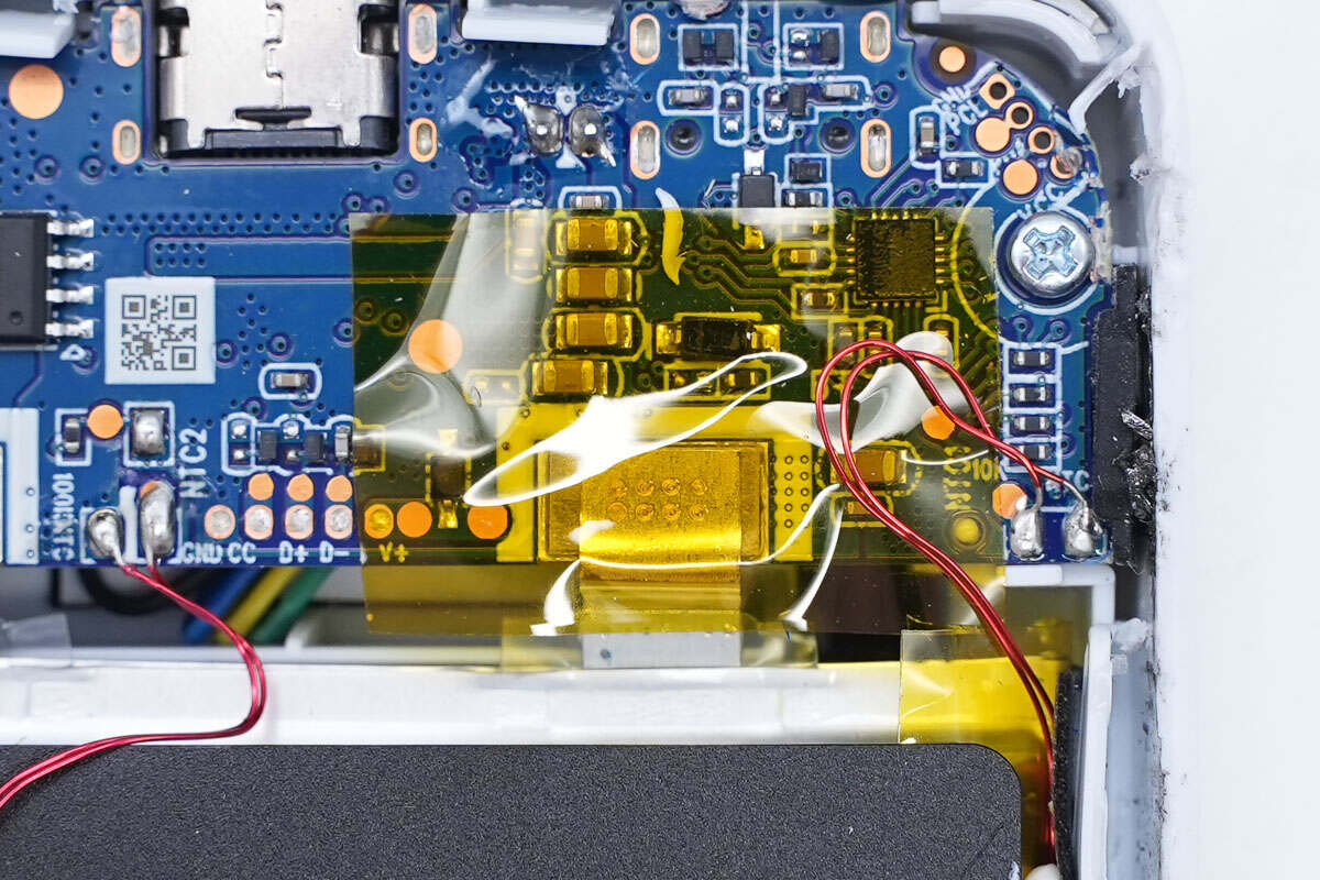 Teardown of CUKTECH 10000mAh Magnetic Power Bank (CP132ML)-Chargerlab