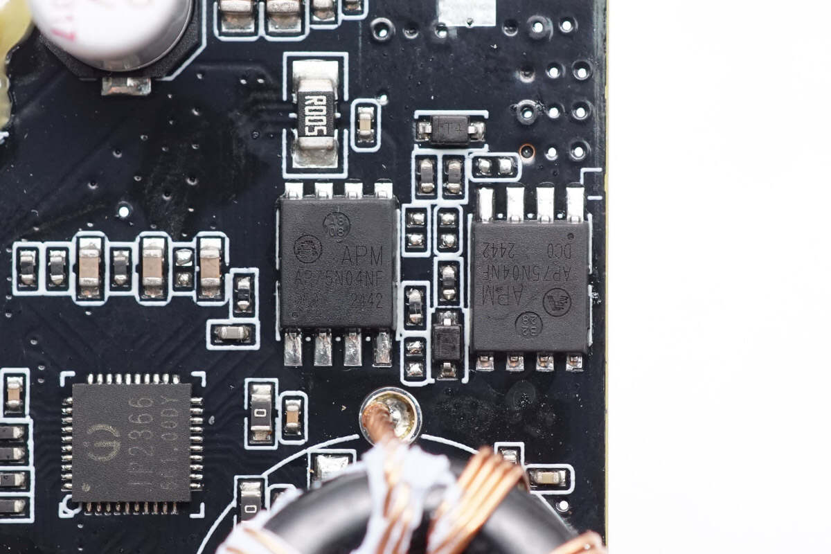 108W 21000mAh | Teardown of TESLA 1:40 Scale Megapack Charger (TSL03)-Chargerlab