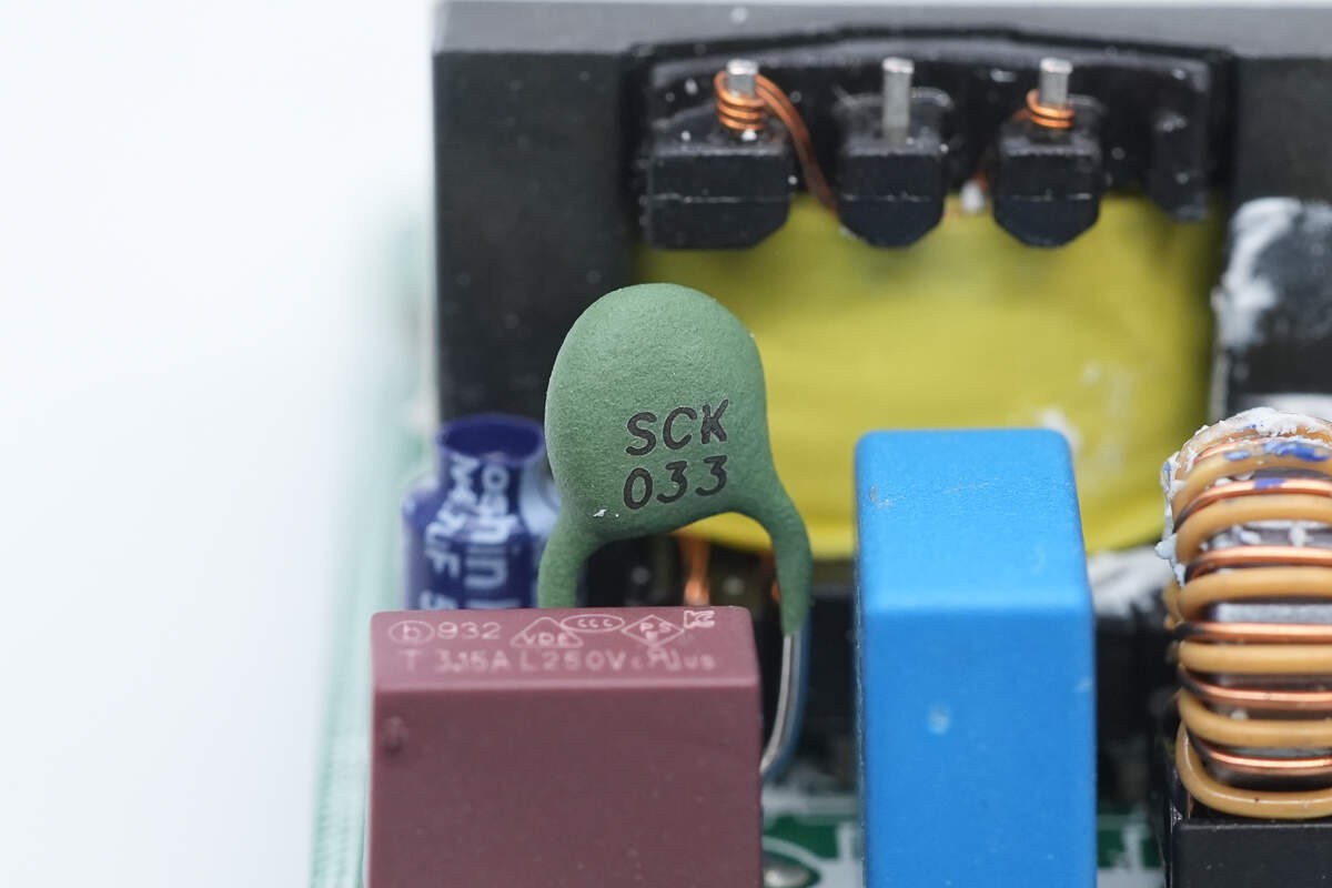Teardown of vivo 90W FlashCharge GaN Charger (V9082L0E1-CN)-Chargerlab