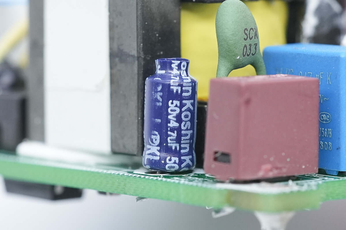 Teardown of vivo 90W FlashCharge GaN Charger (V9082L0E1-CN)-Chargerlab