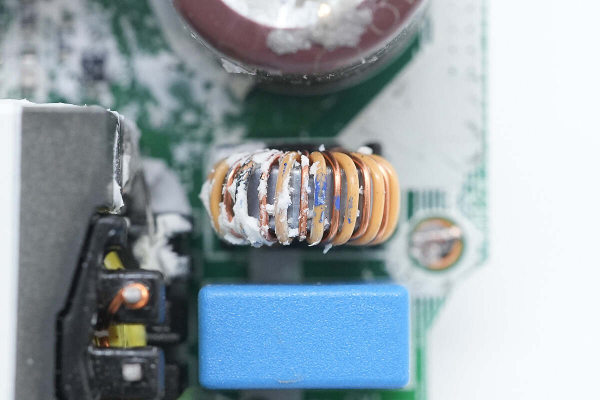 Teardown of vivo 90W FlashCharge GaN Charger (V9082L0E1-CN)-Chargerlab