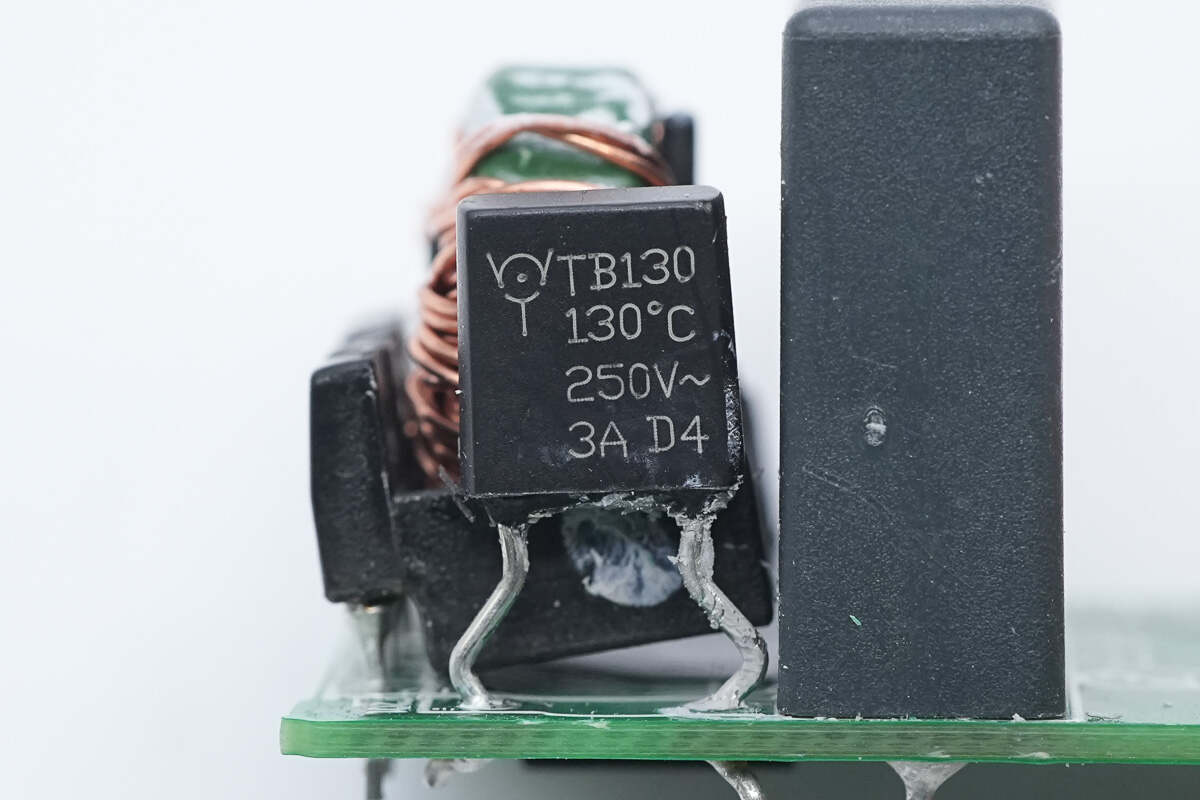 Teardown of Original 60W PD Charger of Nintendo Switch 2-Chargerlab