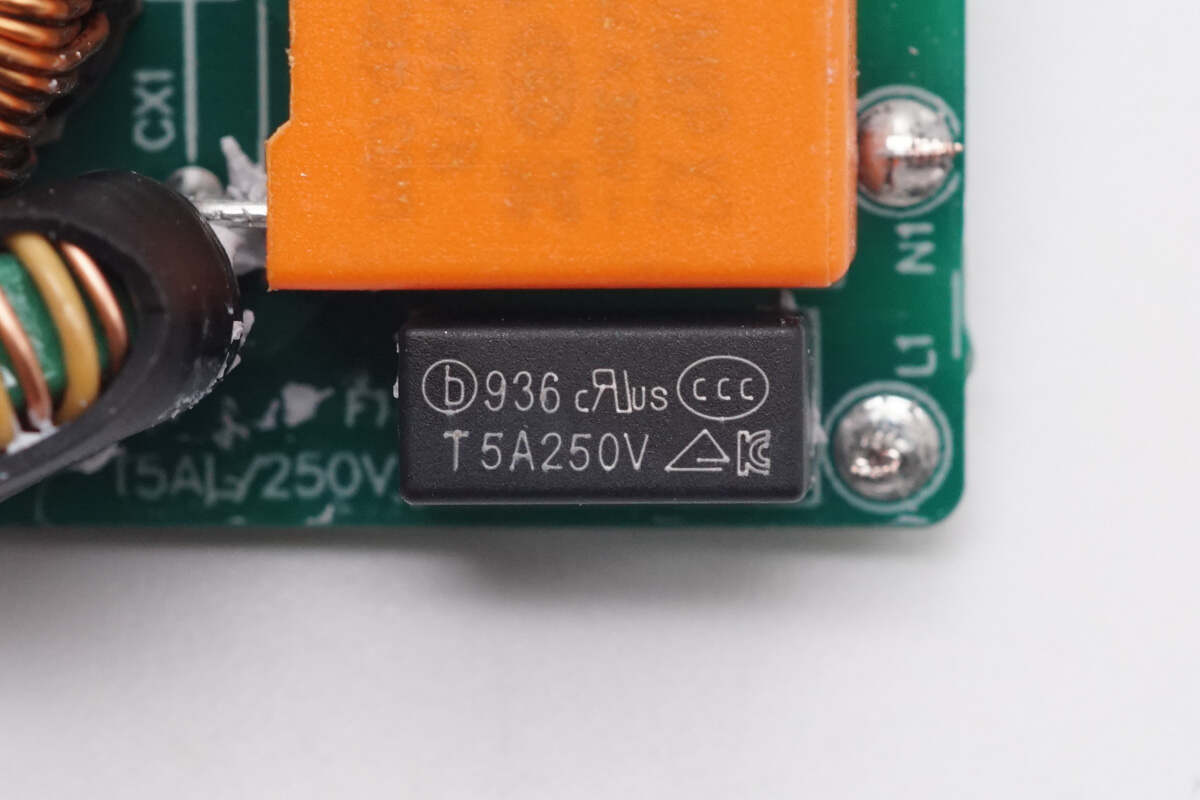 Teardown of Anker GaNPrime Lite 100W Charger (A121B)-Chargerlab