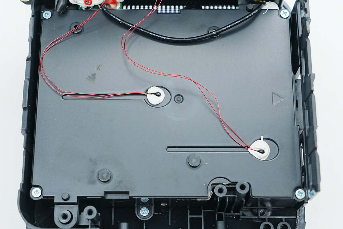 Teardown of Anker Prime Thunderbolt 5 Dock (14-in-1, 8K) (A83B5)-Chargerlab
