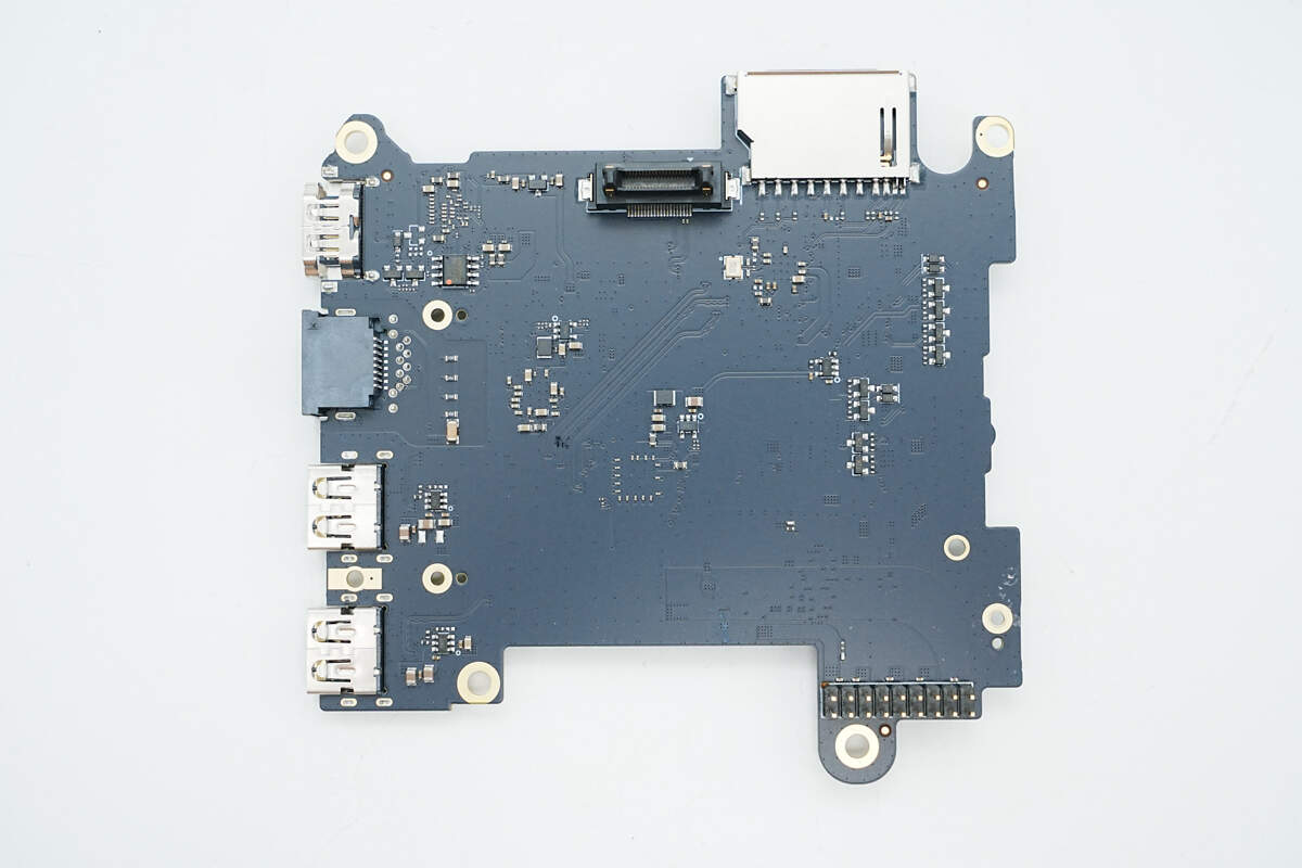 Teardown of Anker Prime Thunderbolt 5 Dock (14-in-1, 8K) (A83B5)-Chargerlab