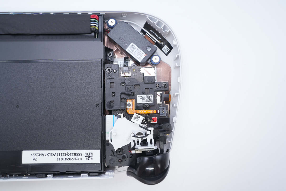 Teardown of Lenovo Legion Go S Gaming Console-Chargerlab