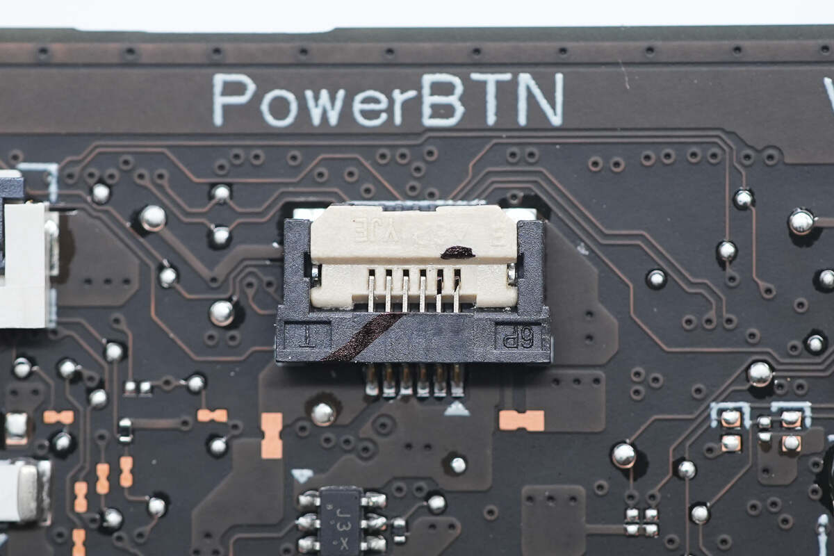 Teardown of Lenovo Legion Go S Gaming Console-Chargerlab
