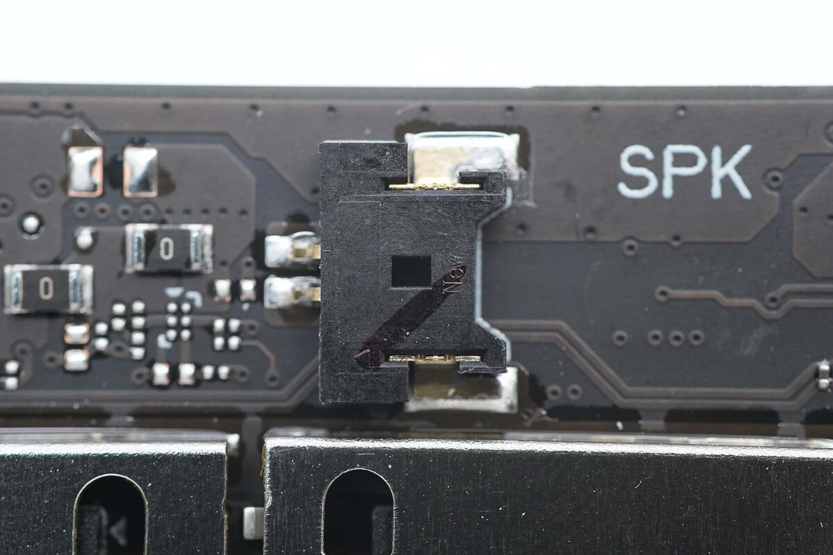 Teardown of Lenovo Legion Go S Gaming Console-Chargerlab