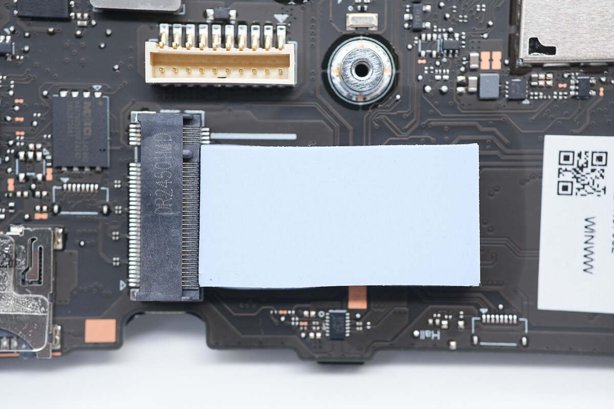 Teardown of Lenovo Legion Go S Gaming Console-Chargerlab