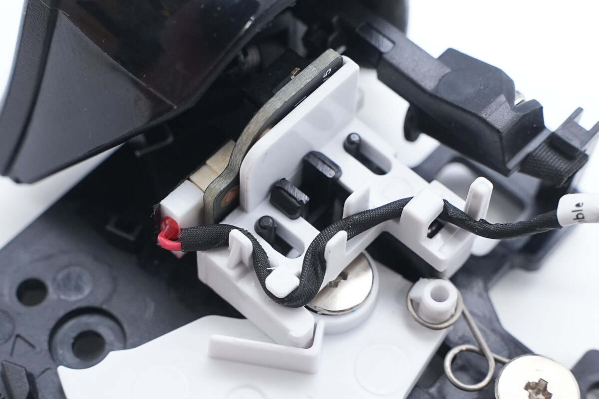 Teardown of Lenovo Legion Go S Gaming Console-Chargerlab