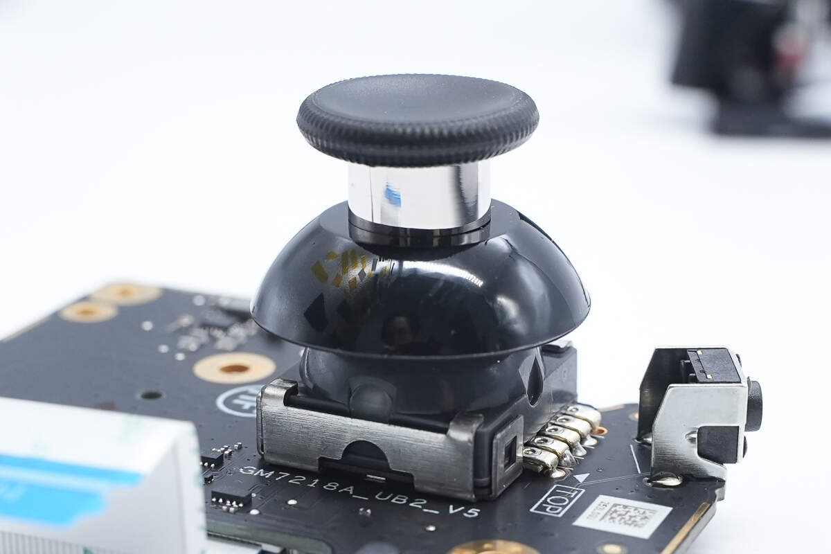 Teardown of Lenovo Legion Go S Gaming Console-Chargerlab