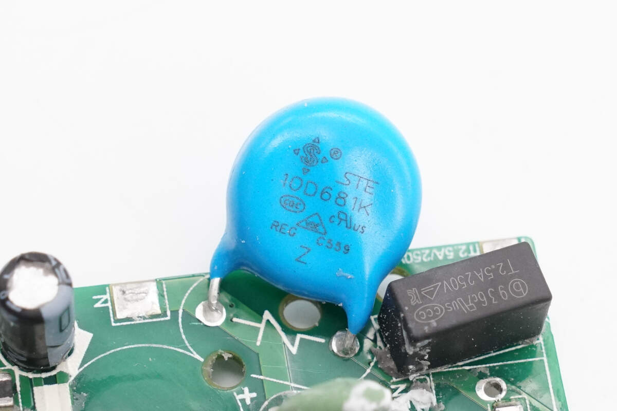 Teardown of Huawei 100W SuperCharge GaN Charger (HW-200500C03)-Chargerlab