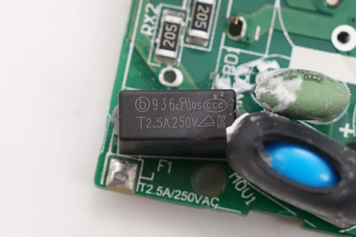 Teardown of Huawei 100W SuperCharge GaN Charger (HW-200500C03)-Chargerlab