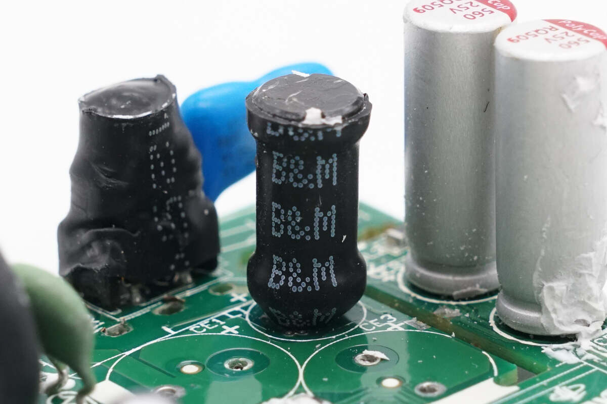 Teardown of Huawei 100W SuperCharge GaN Charger (HW-200500C03)-Chargerlab