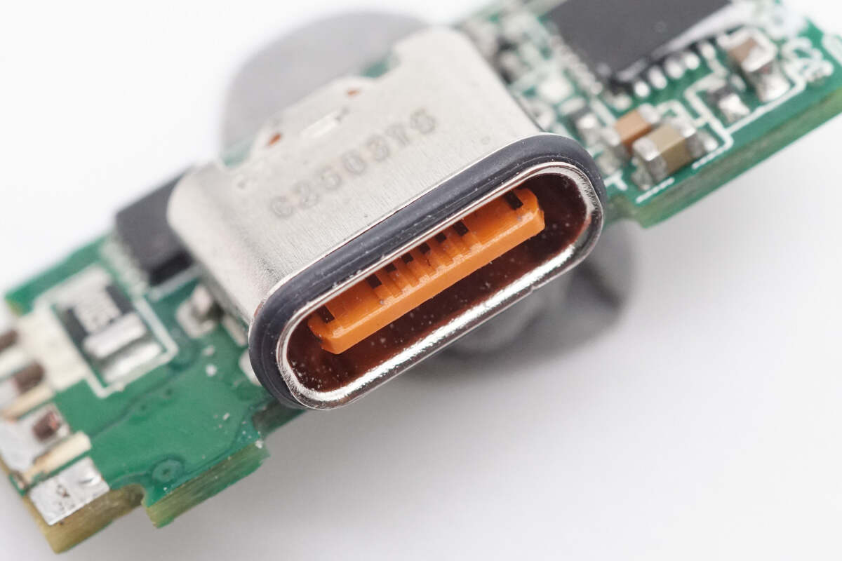 Teardown of Huawei 100W SuperCharge GaN Charger (HW-200500C03)-Chargerlab