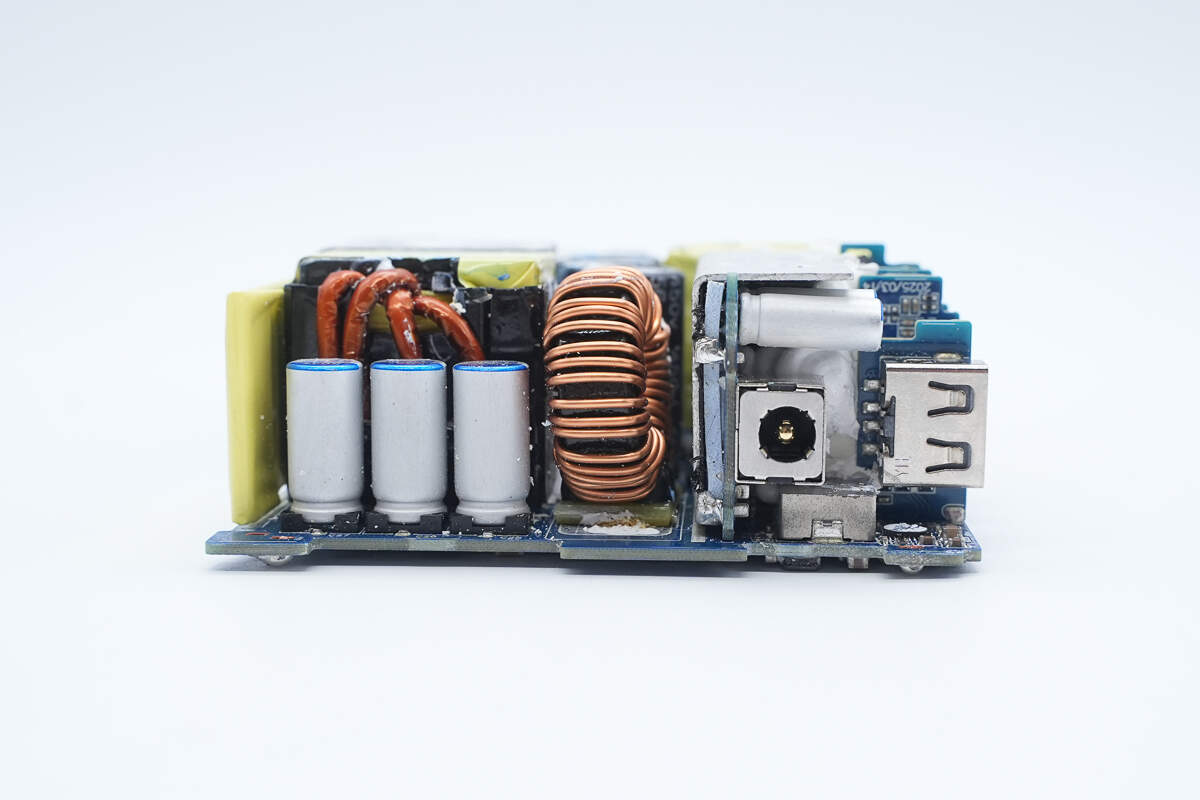 Teardown of CUKTECH 30 Charging Station Ultra (TA3005U)-Chargerlab