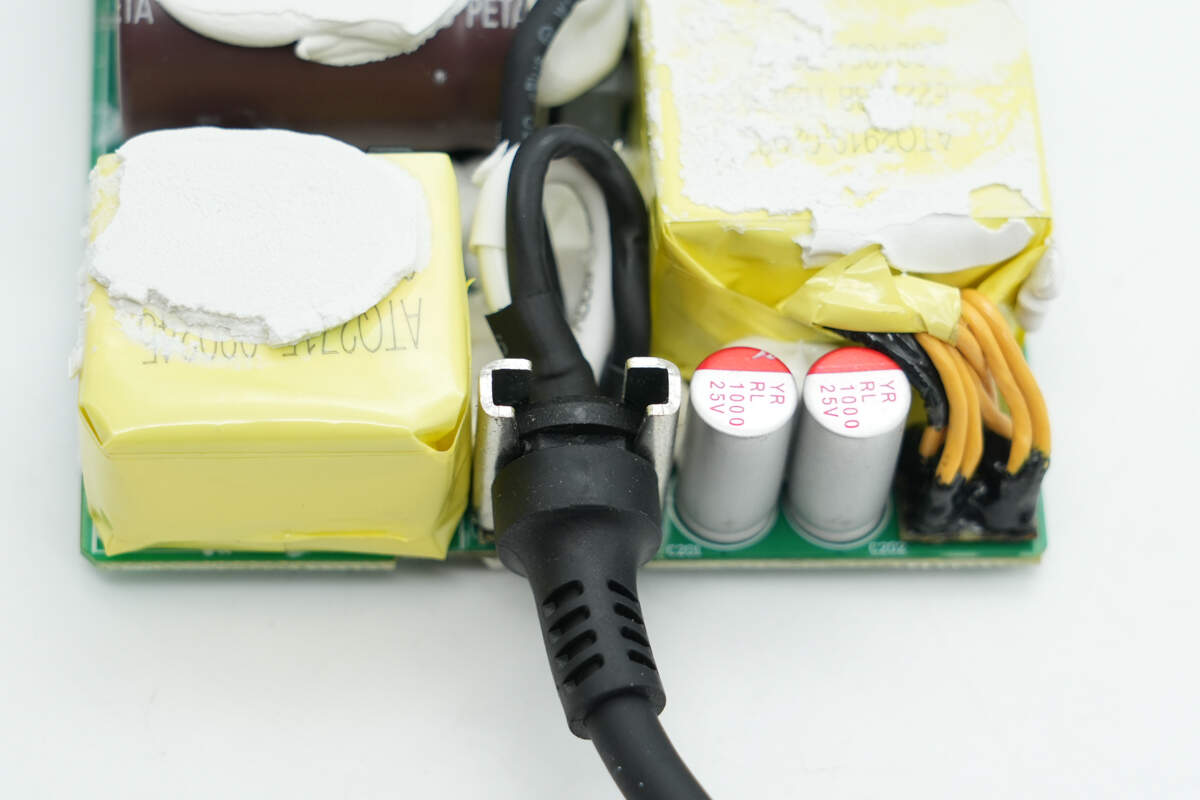 Teardown of Lenovo Legion 245W GaN Adapter (LA245)-Chargerlab
