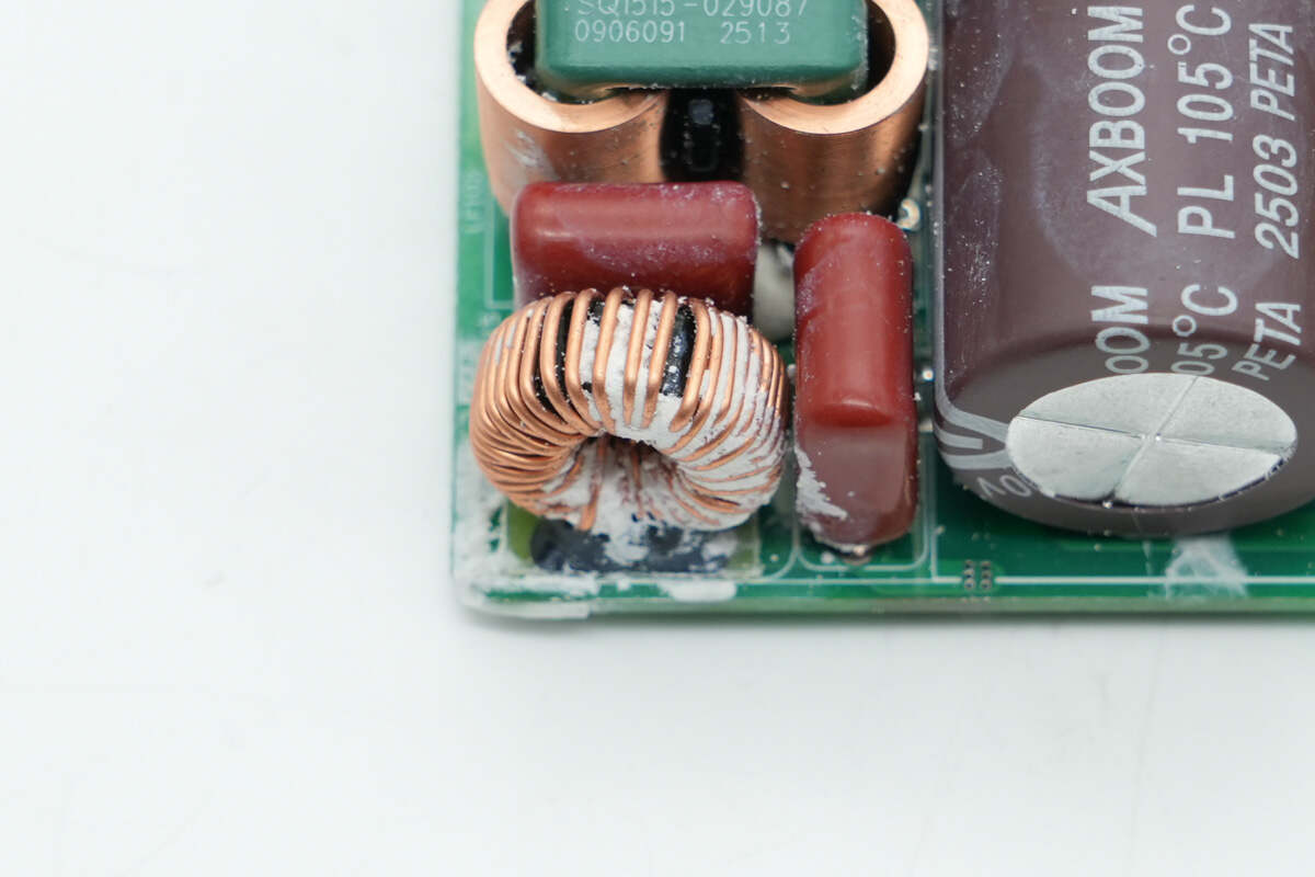 Teardown of Lenovo Legion 245W GaN Adapter (LA245)-Chargerlab