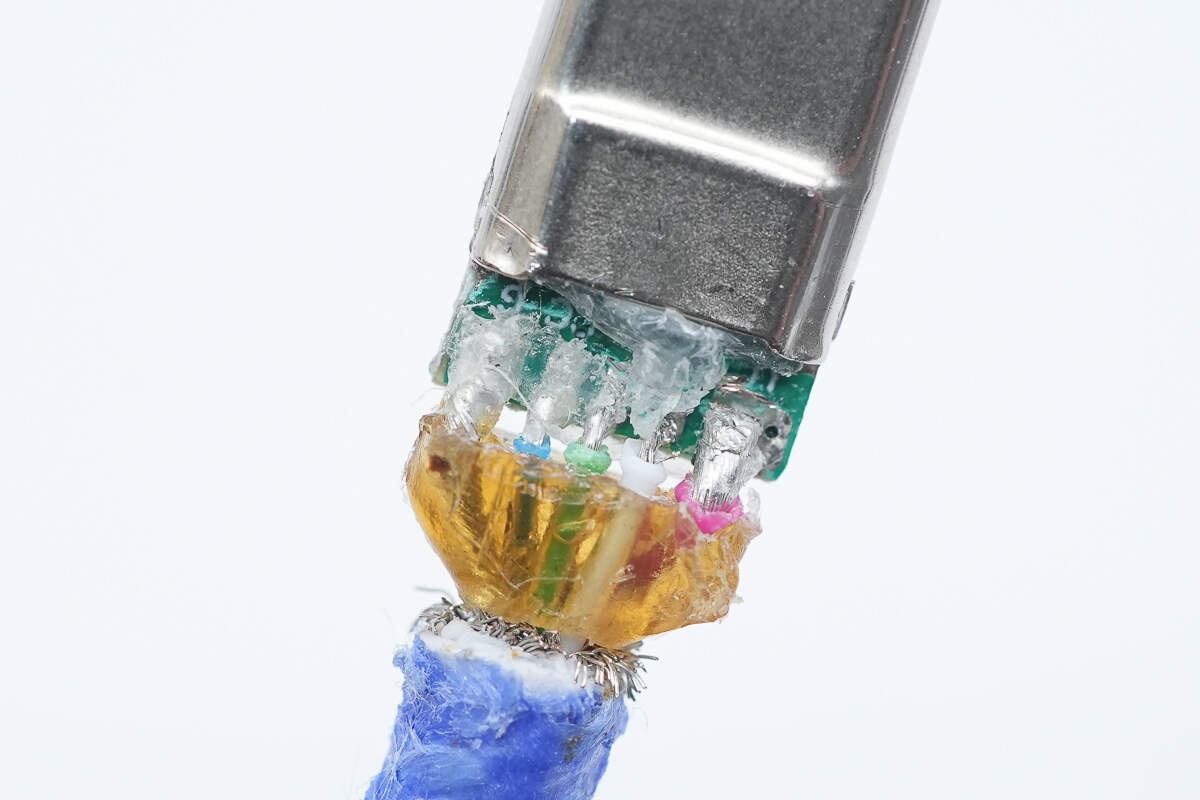 Teardown of Belkin 240W Dual USB-C Braided Cable-Chargerlab