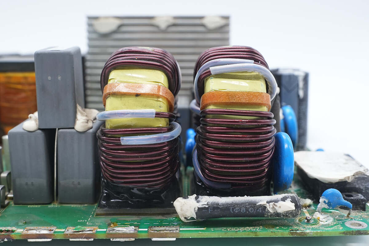 Teardown of MEGMEET MR750‑20V 15 kW DC Charging Module-Chargerlab