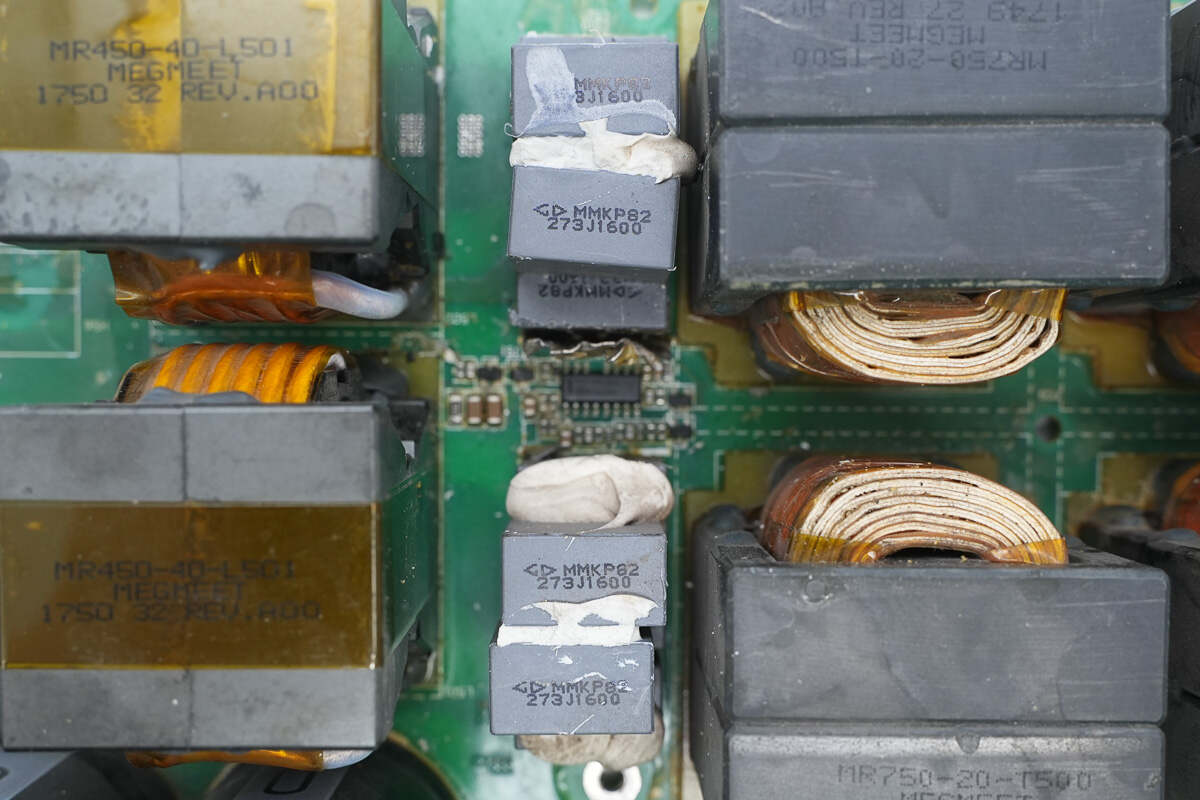 Teardown of MEGMEET MR750‑20V 15 kW DC Charging Module-Chargerlab