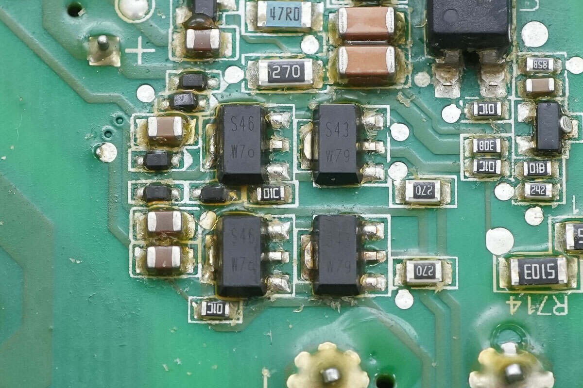 Teardown of MEGMEET MR750‑20V 15 kW DC Charging Module-Chargerlab